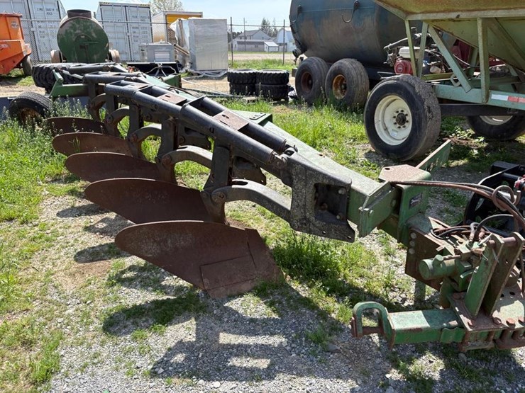 john-deere-2600-image-1