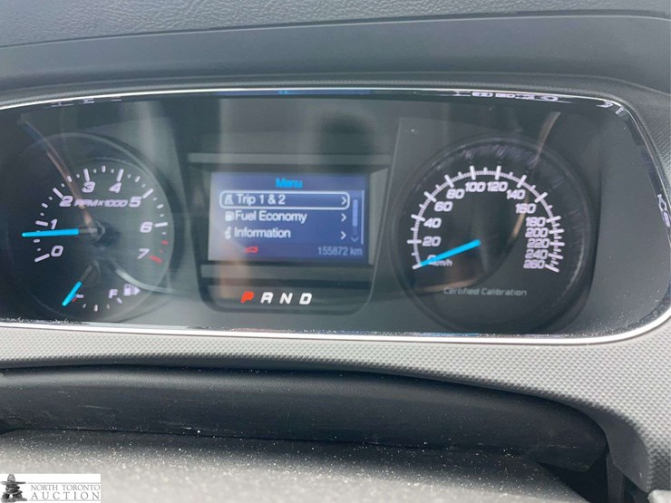 2015-ford-taurus-image-12