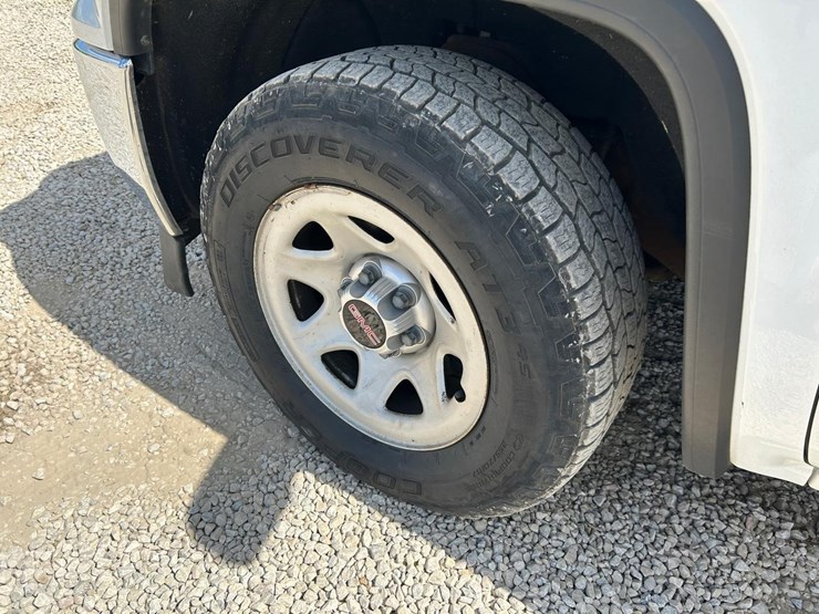 2017-gmc-sierra-1500-image-18