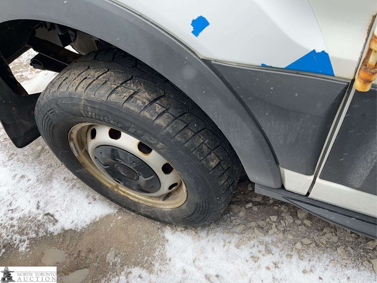 2016-ford-transit-image-14