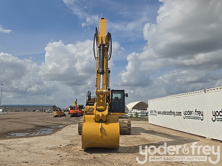 2019-caterpillar-336-image-8