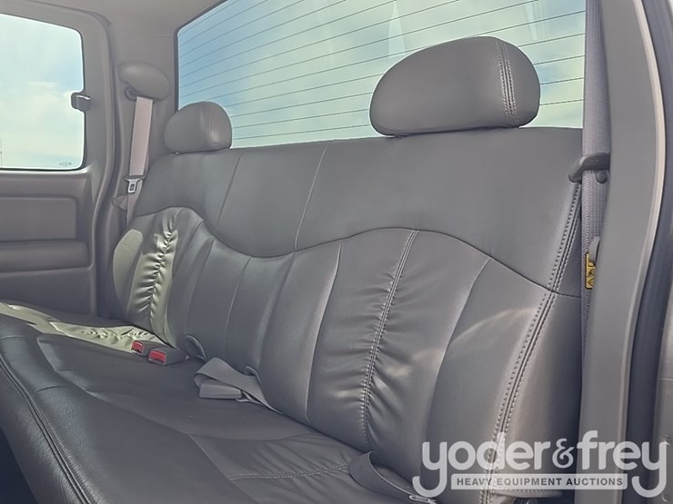 2002-chevrolet-silverado-2500hd-image-69