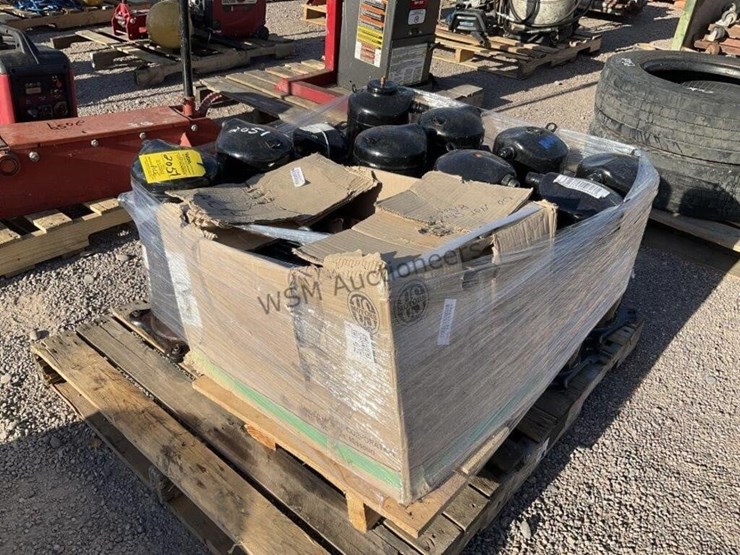 pallet-of-compressors-&-electric-motor-image-1