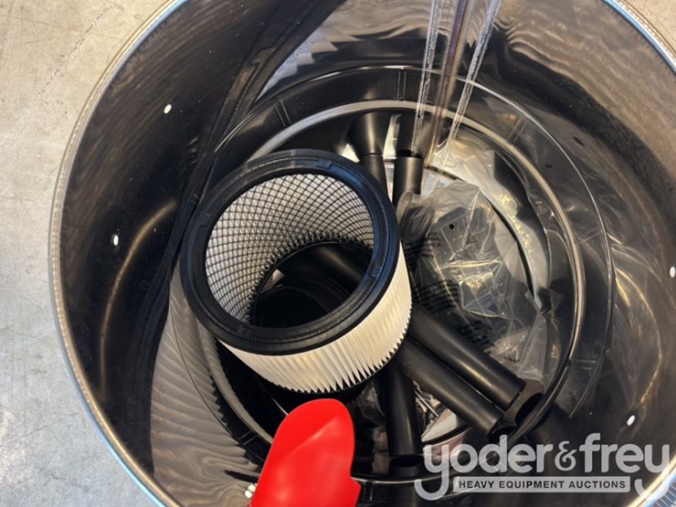 unused-wet/dry-shop-vac,-12-gal,-7'-hose-image-9