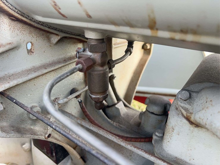 brand-new-never-used-1925-fordson-tractor-image-29