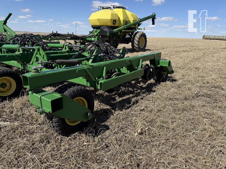 2012-john-deere-1890-image-21