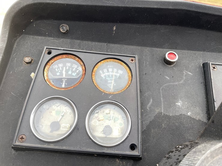 massey-ferguson-230-image-66