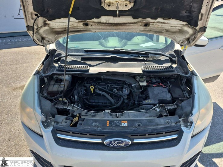 2013-ford-escape-image-10