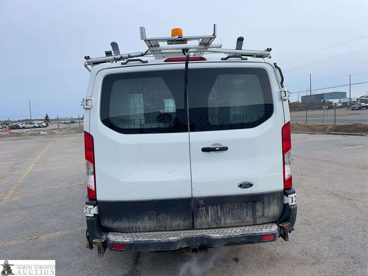 2016-ford-transit-image-6