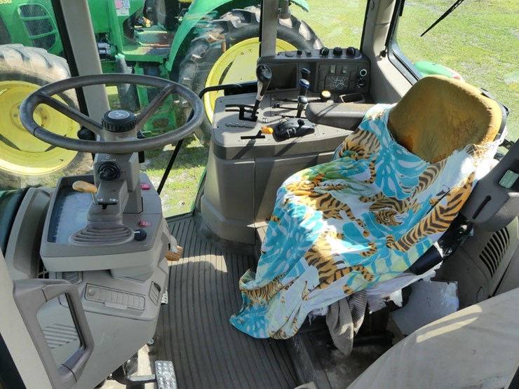 2011-john-deere-6430-image-10