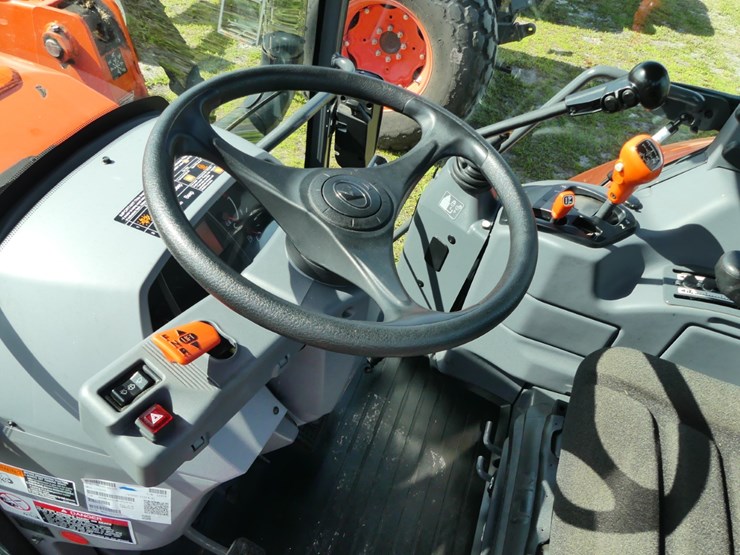 2021-kubota-m6s-111-image-18