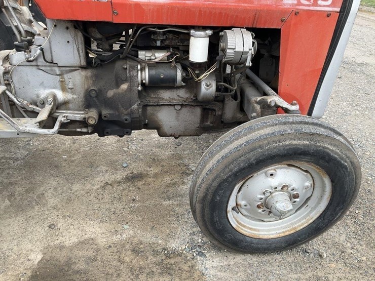 massey-ferguson-230-image-17
