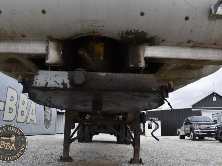 1990-fruehauf-36-image-13