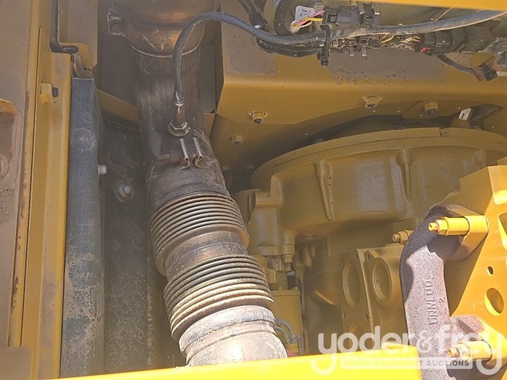 2019-caterpillar-336-image-73