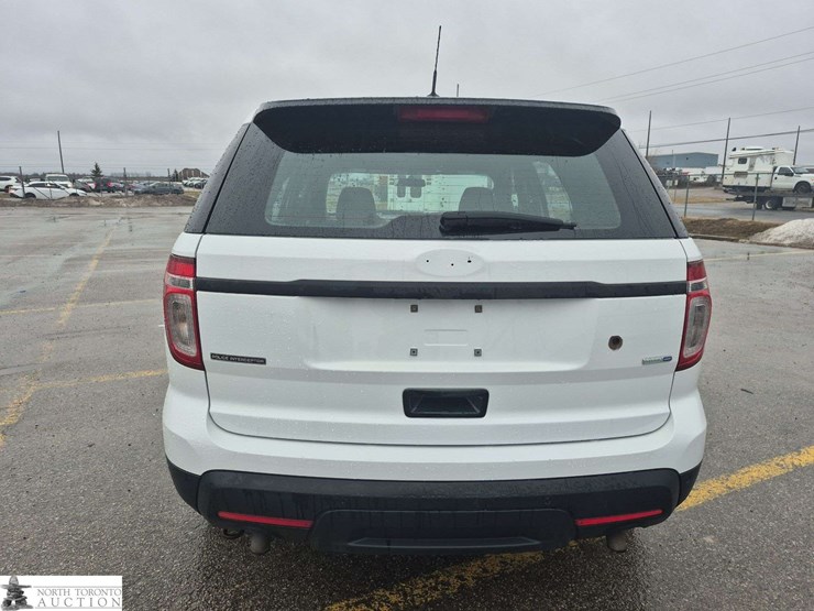 2014-ford-explorer-image-6