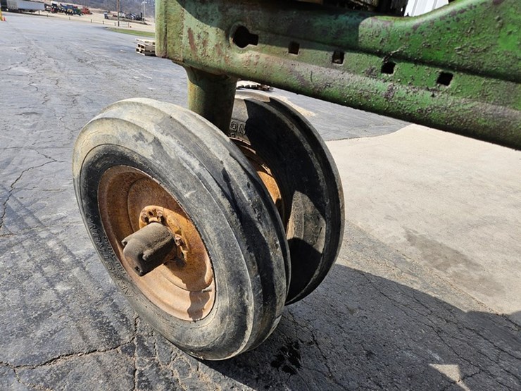 1952-john-deere-model-a-image-43