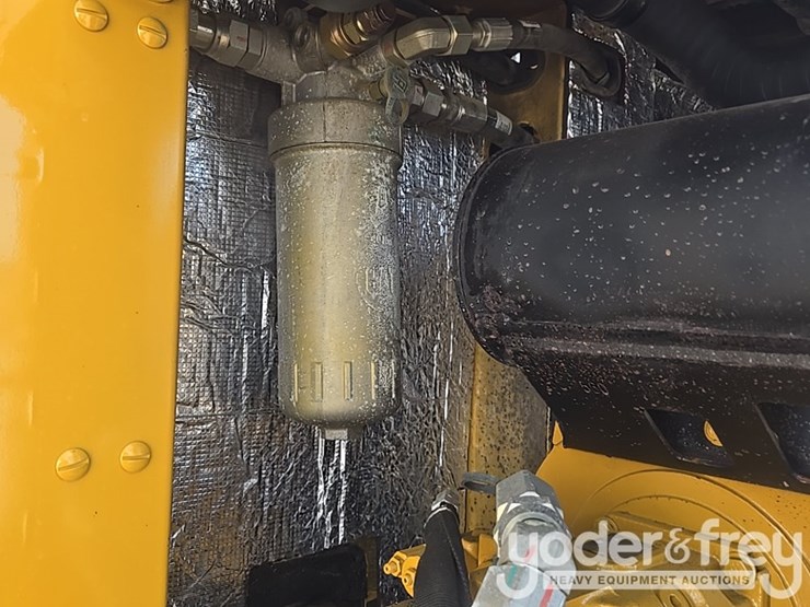 2018-caterpillar-305.5-image-48