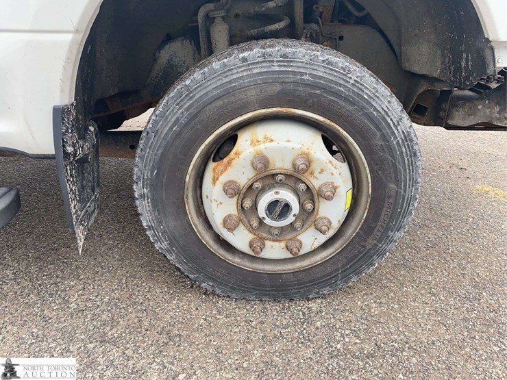 2019-ford-f350-image-10