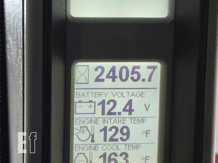 case-ih-patriot-3330-image-22