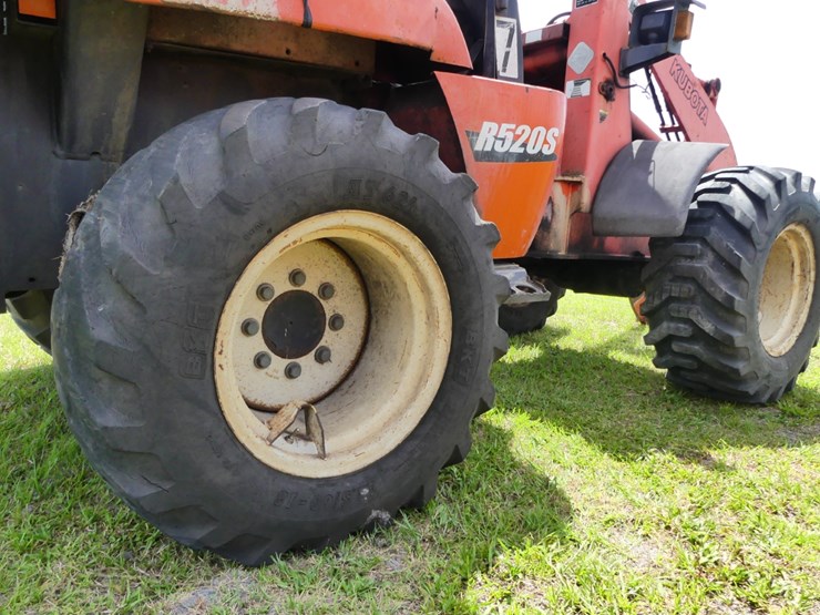 2012-kubota-r520s-image-5