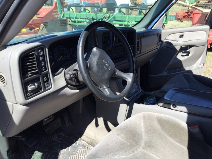 2000-gmc-1500-image-8