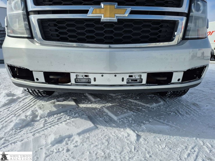 2017-chevrolet-tahoe-image-31