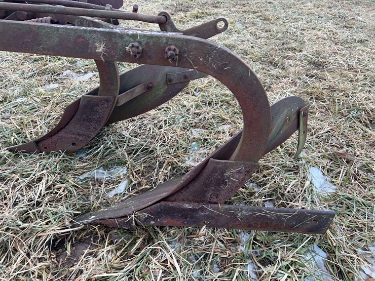 two-bottom-fordson-plow-image-12