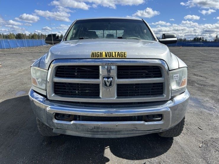 2010-dodge-ram-3500-image-8