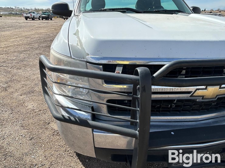 2010-chevrolet-silverado-2500-image-10