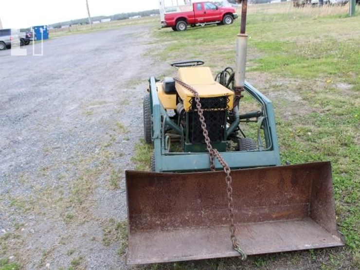 #808-allis-chalmers-b110-with-loader-bucket-3-sp-r-219c-image-2