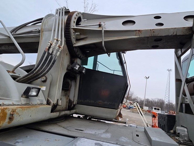 2001-gradall-xl3100-image-24