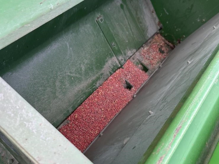 2004-john-deere-1590-image-32