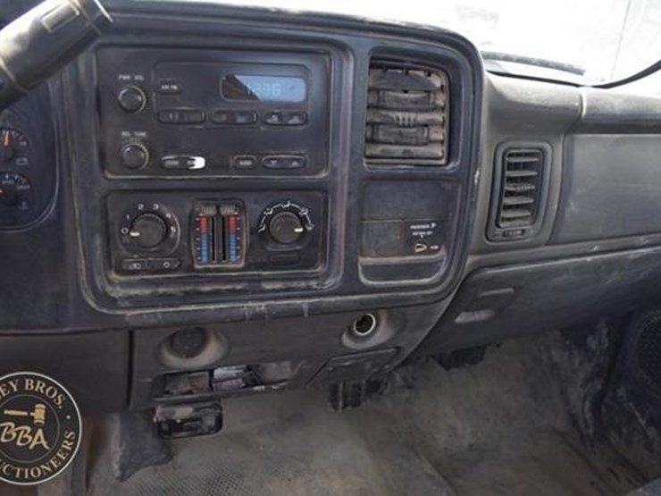 2007-chevrolet-3500-image-29