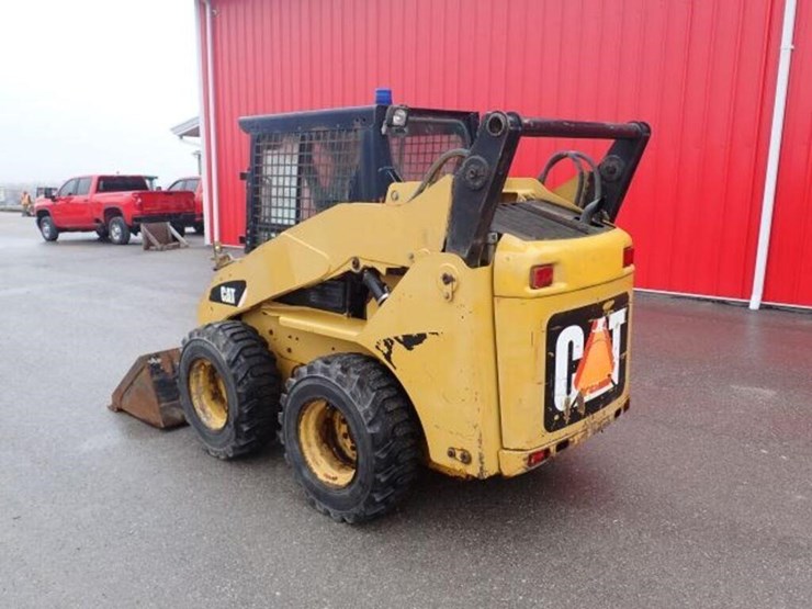 2010-caterpillar-232b-image-7