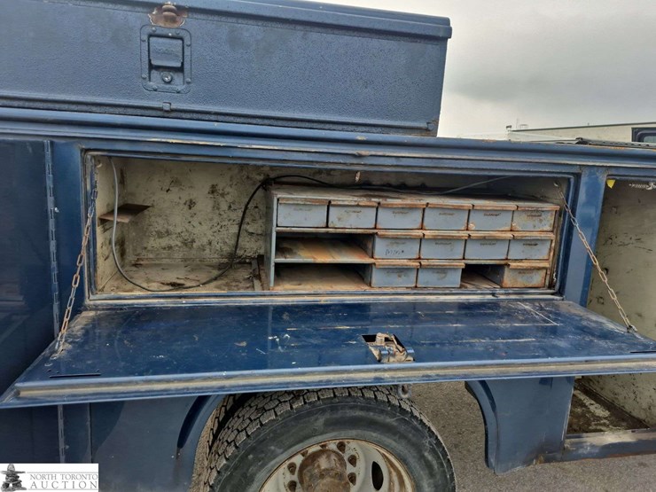 2008-ford-f550-image-30