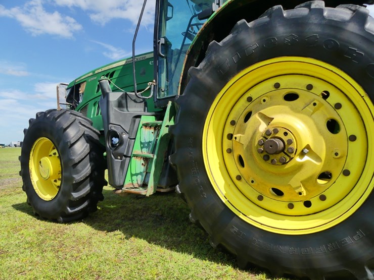 2015-john-deere-6155m-image-9