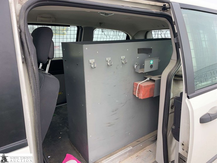 2010-dodge-grand-caravan-image-15