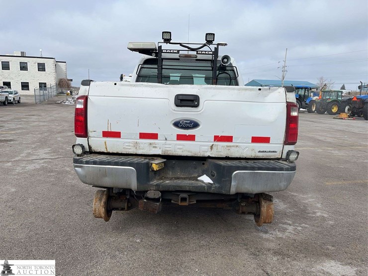 2014-ford-f350-image-6