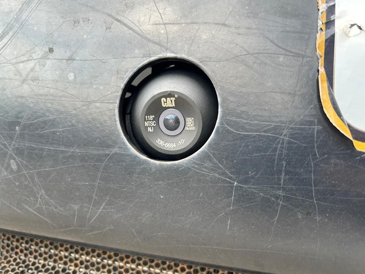 2022-caterpillar-259d3-image-16
