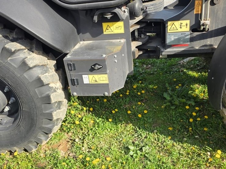 2023-case-321f-image-12