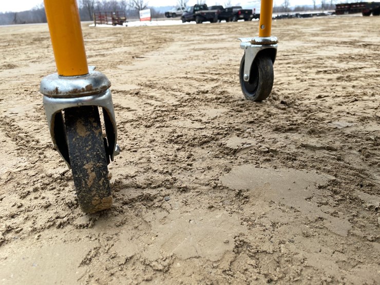 #3949-•-(2)-rolling-metal-carts-image-12