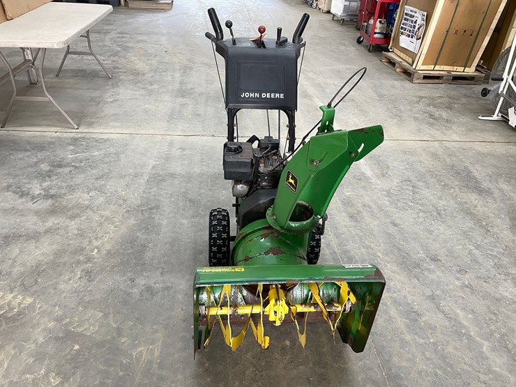 #3968-•-john-deere-trs24-snowblower-image-2