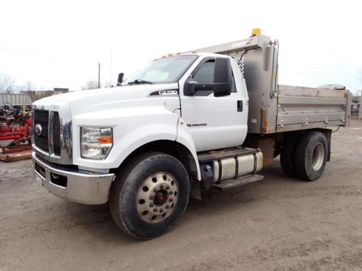 2017-ford-f750-image-1