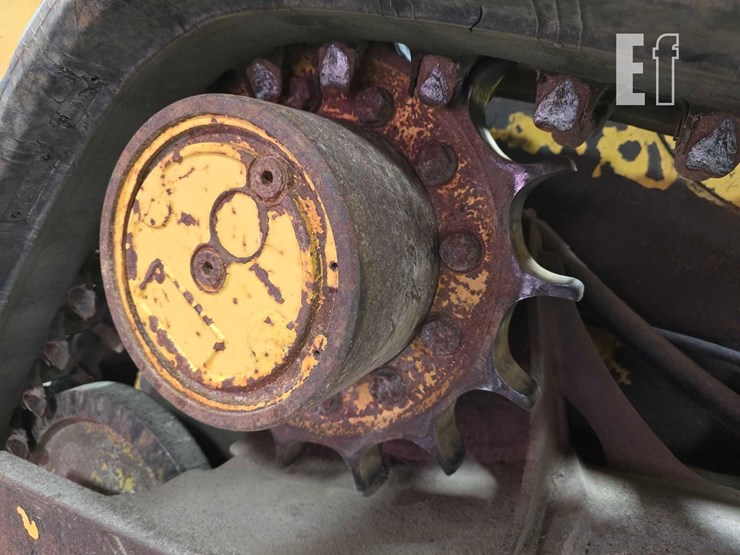 2015-caterpillar-259d-image-33