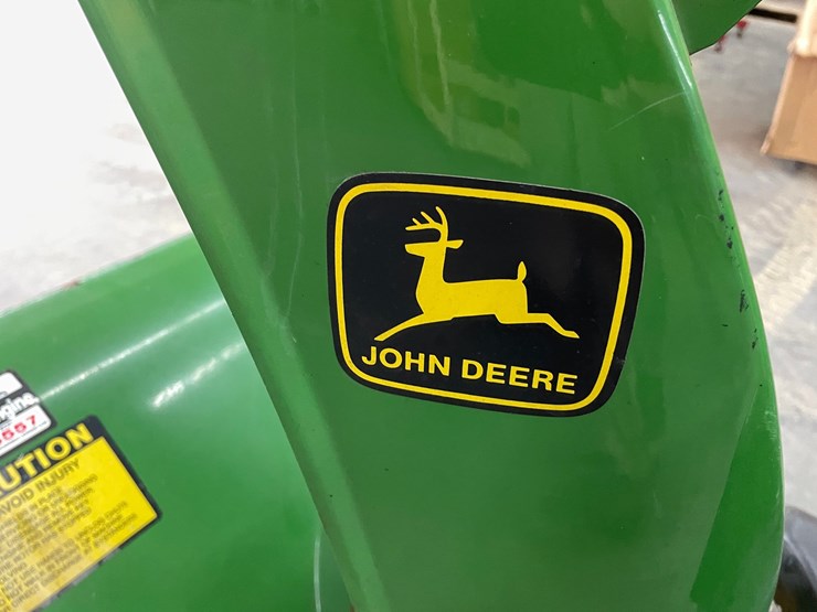#3968-•-john-deere-trs24-snowblower-image-7