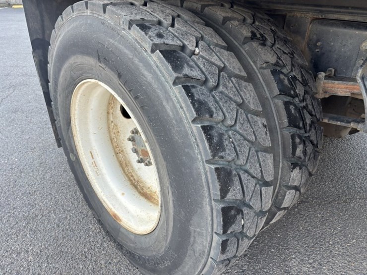 2009-vactor-2100-image-10