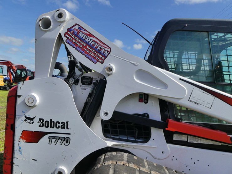 2021-bobcat-t770-image-8