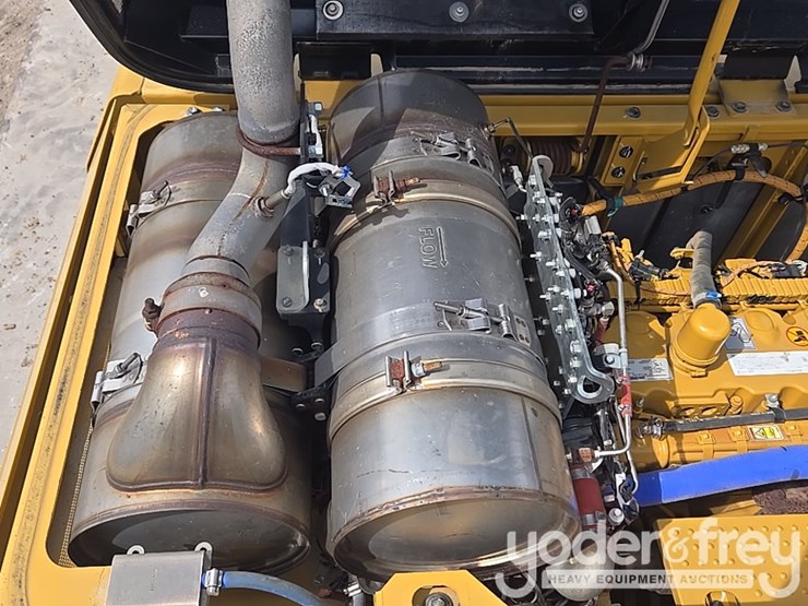 2017-caterpillar-336fl-image-67