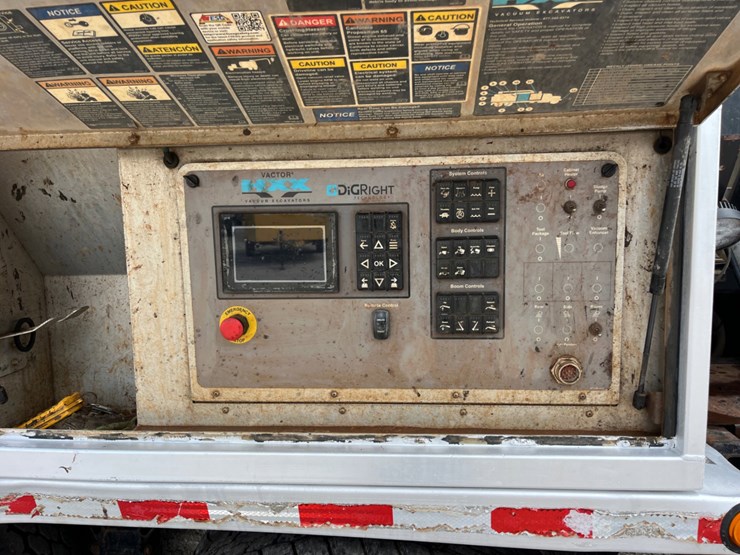 2019-kenworth-t880-image-15