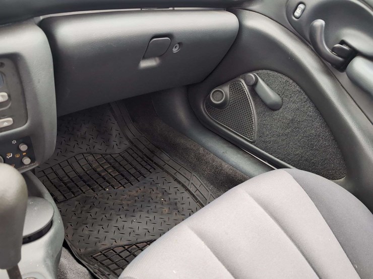 2004-pontiac-sunfire-2003-pontiac-sunfire-coupe-image-12